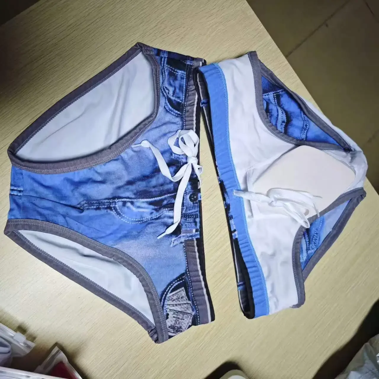 Cross-border new men's imitation denim printed triangle swimming trunks quick-drying trend triangle beach UXH377