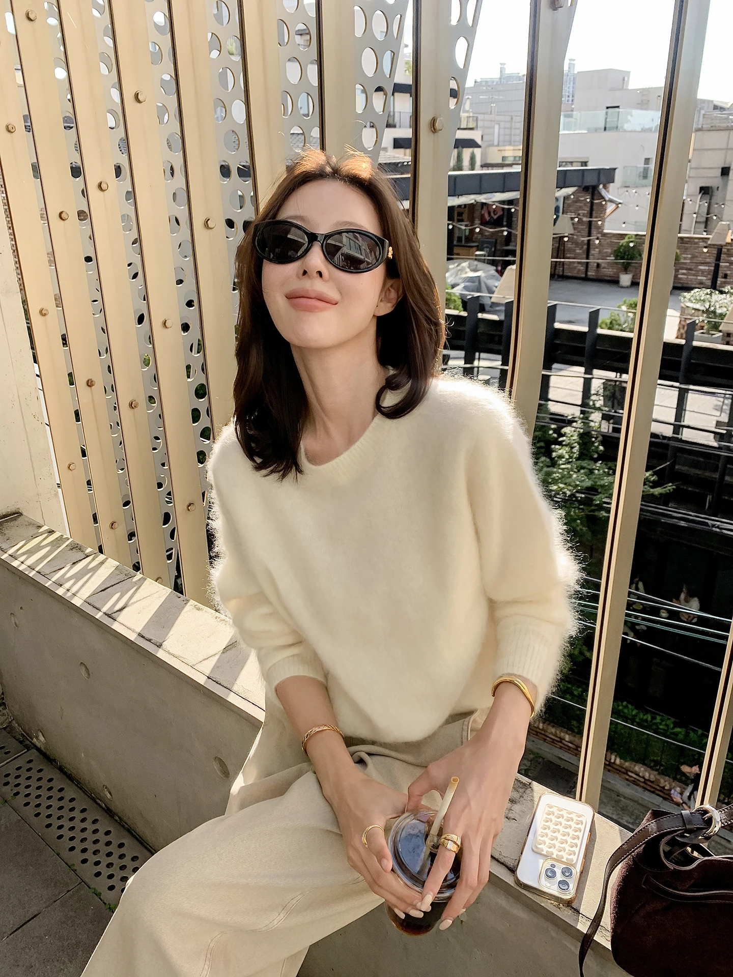 

LIYSENIOR 100% вискозный цельновязаный свитер: комфортный, мягкий, приятный для кожи, теплый, осенний, незаменимый.