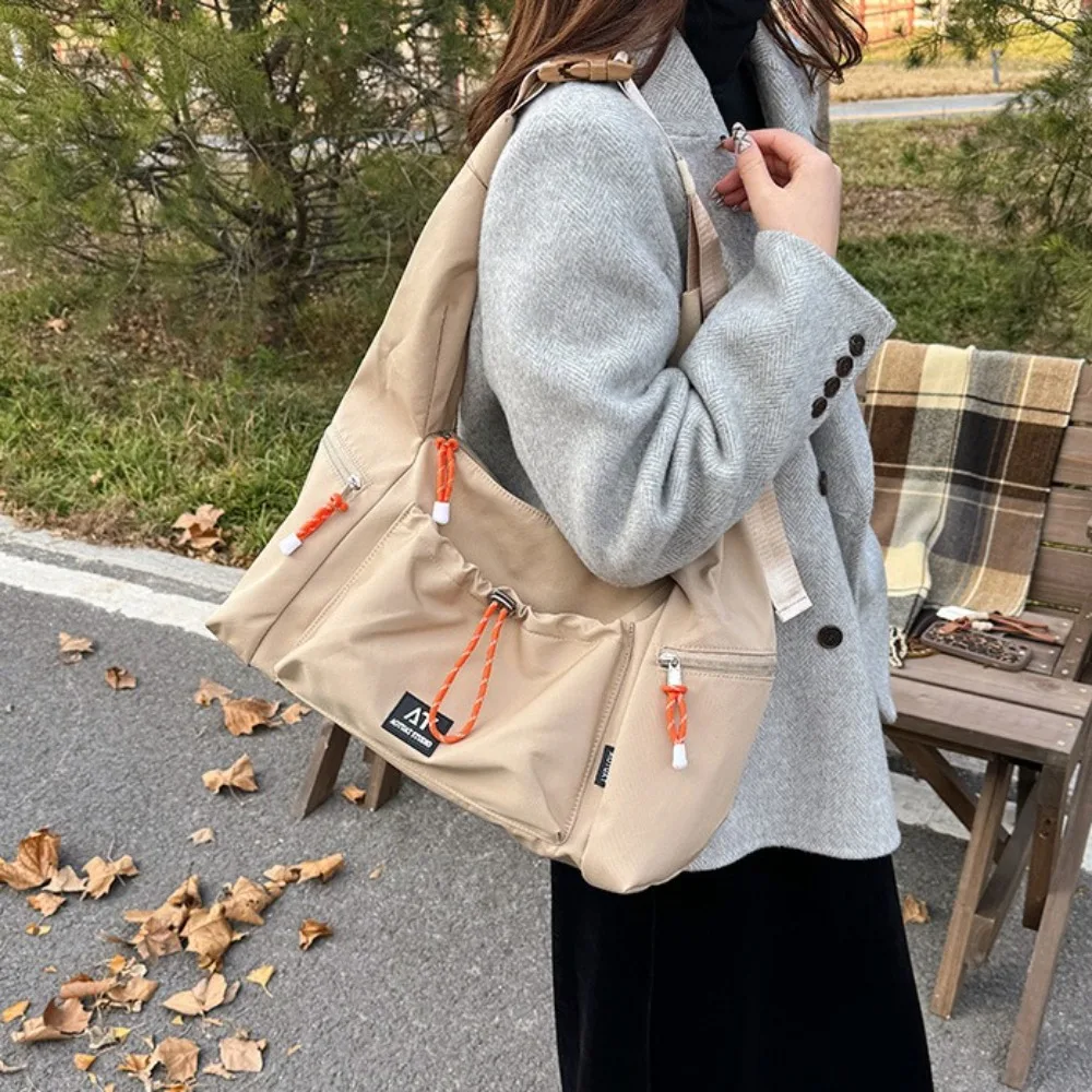 

Korean Style Nylon Shoulder Bag Casual All-match Commuting Tote Bag Solid Color Large Capacity Sports Crossbody Bag Outdoor