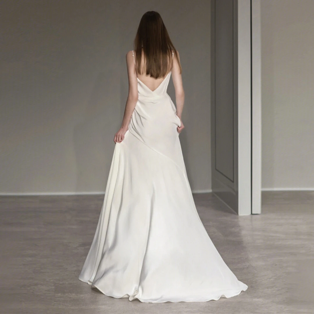 Sirene 2025 Eenvoudige zijsplit trouwjurken voor dames Vloerlengte A-lijn Boothals Mouwloos Ruglooze Bruidsjurk Op maat