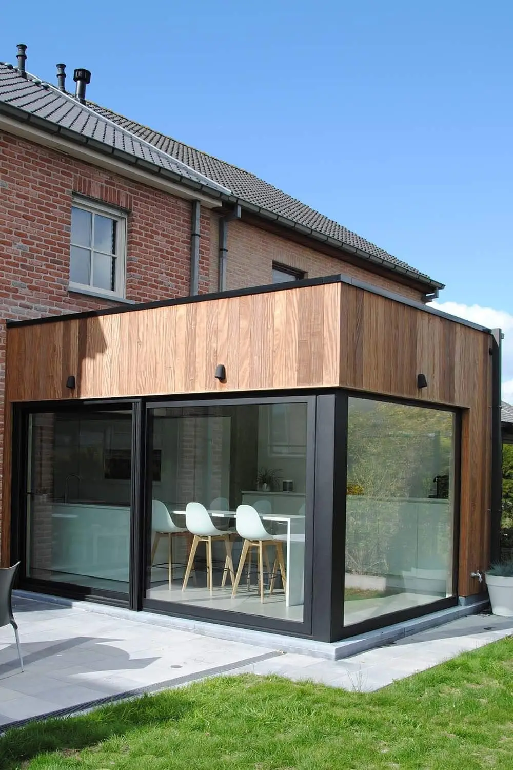 

Minimalist Sliding Double Tempered Glass Doors Shock-absorbent Windproof and Waterproof for Apartment Balconies or Offices