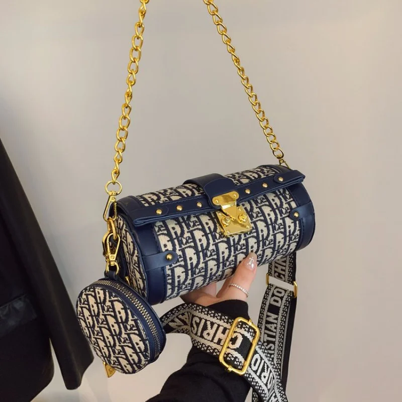 

Elegant Commuter Messenger Bag Minimalist Vintage Leather Crossbody Tote Large Capacity For Business Women