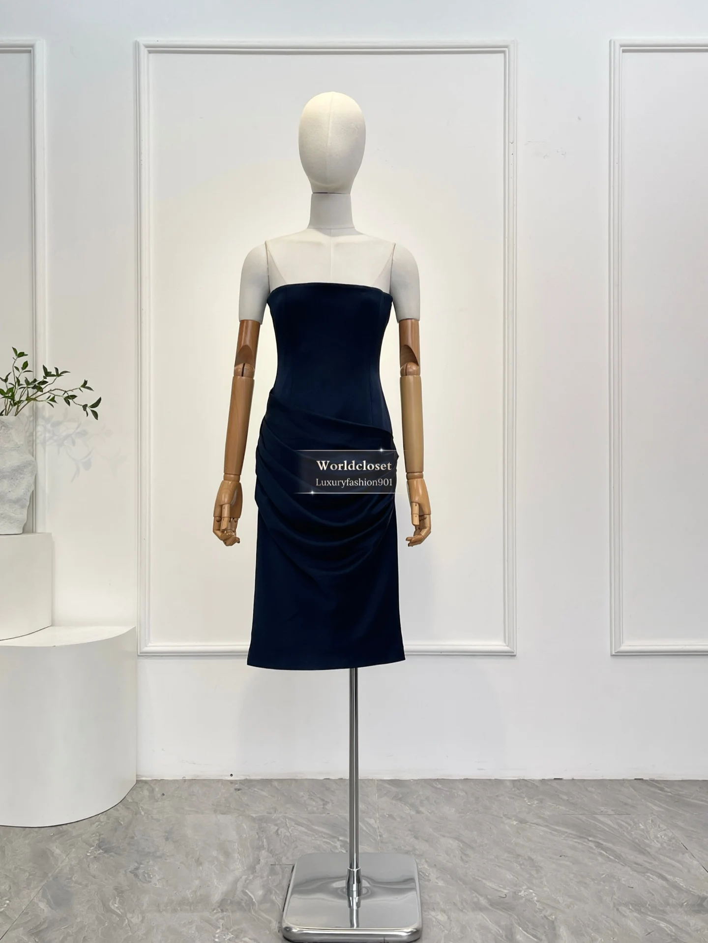 

Navy Blue Strapless Satin Ruched Side Bodycon Cocktail Party Dress