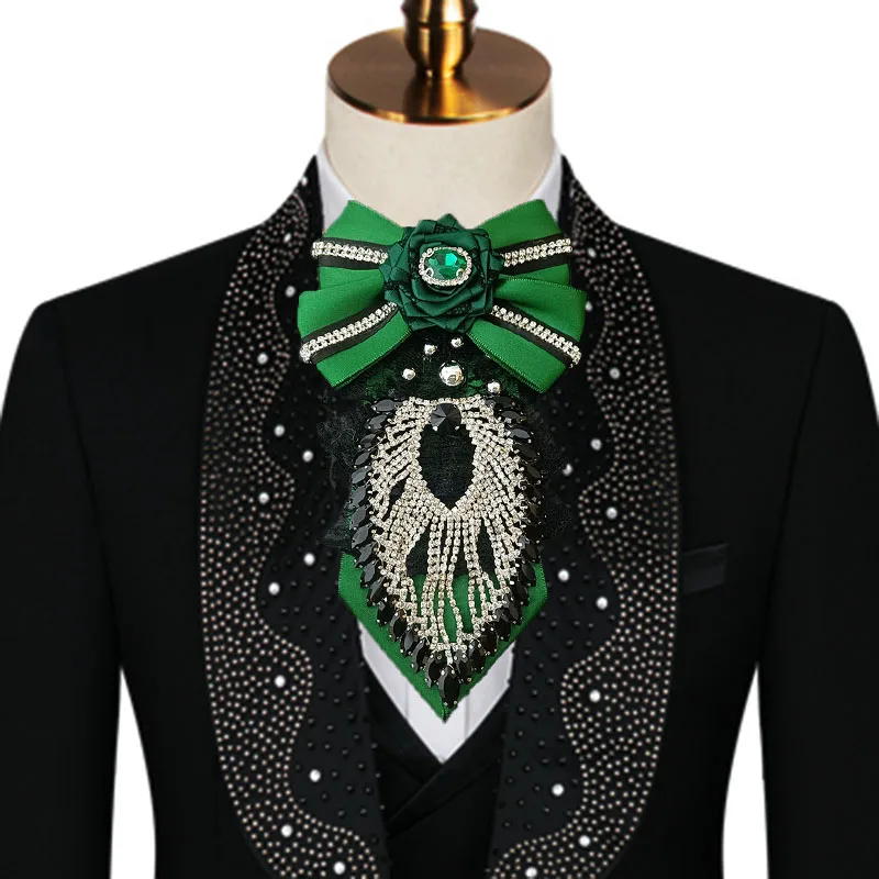 Original Handgefertigte Fliege mit Spitzenband und Strass-Schmuck, Luxuriöse Herren-Krawatte für Geschäftsanlässe, Bankette und Hochzeiten – Detail 2