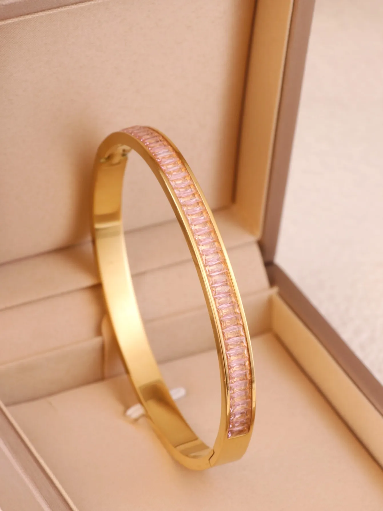 Fashion square drill color drill stainless steel women\'s bracelet French light luxury bracelet