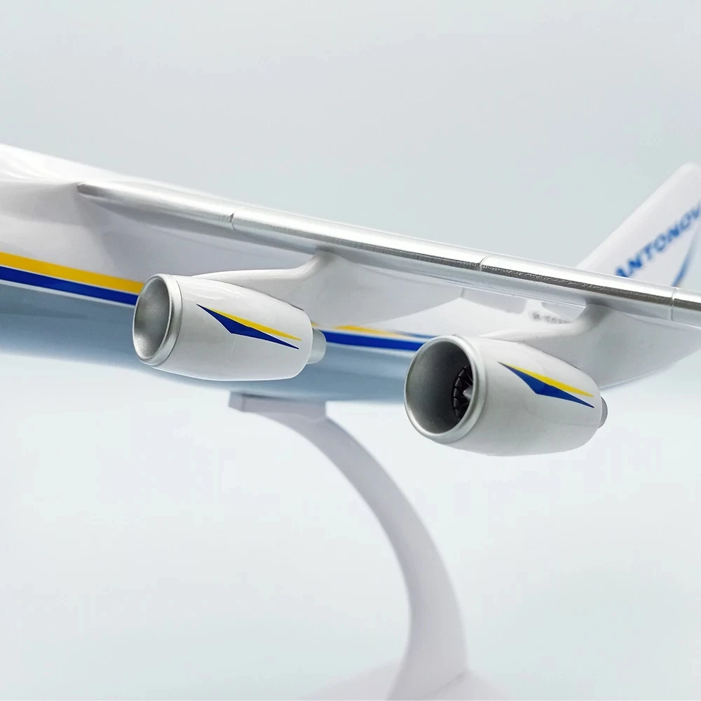 1:400 An-225 Antonov Modello di aereo in resina Transporter Display Aereo strategico Diecast Model Aereo per la raccolta