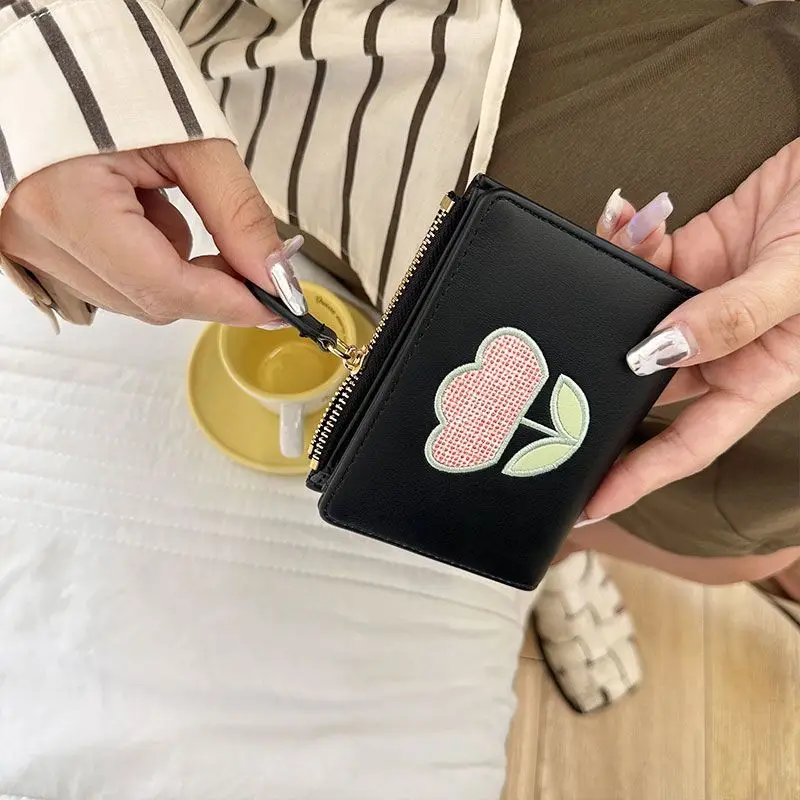 

Cute Tulip Women's Short Wallet Girly Compact Wallet Large-Capacity Women's Sweet Coin Purse stylish card holder Coin Purse