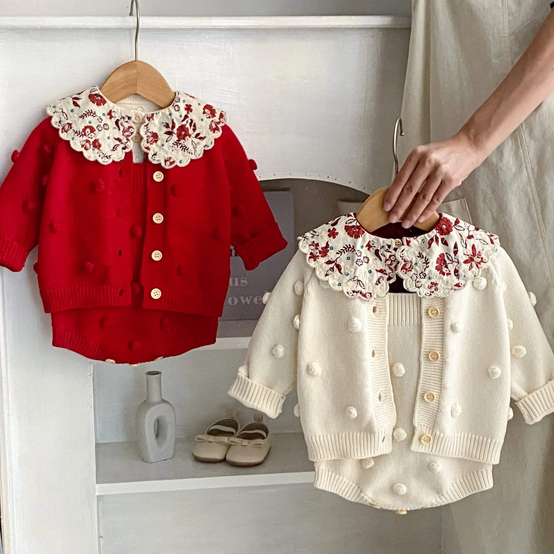 Dollbling 2 uds ropa de otoño e invierno nueva niña bebé hecho a mano bola abrigo de punto mameluco