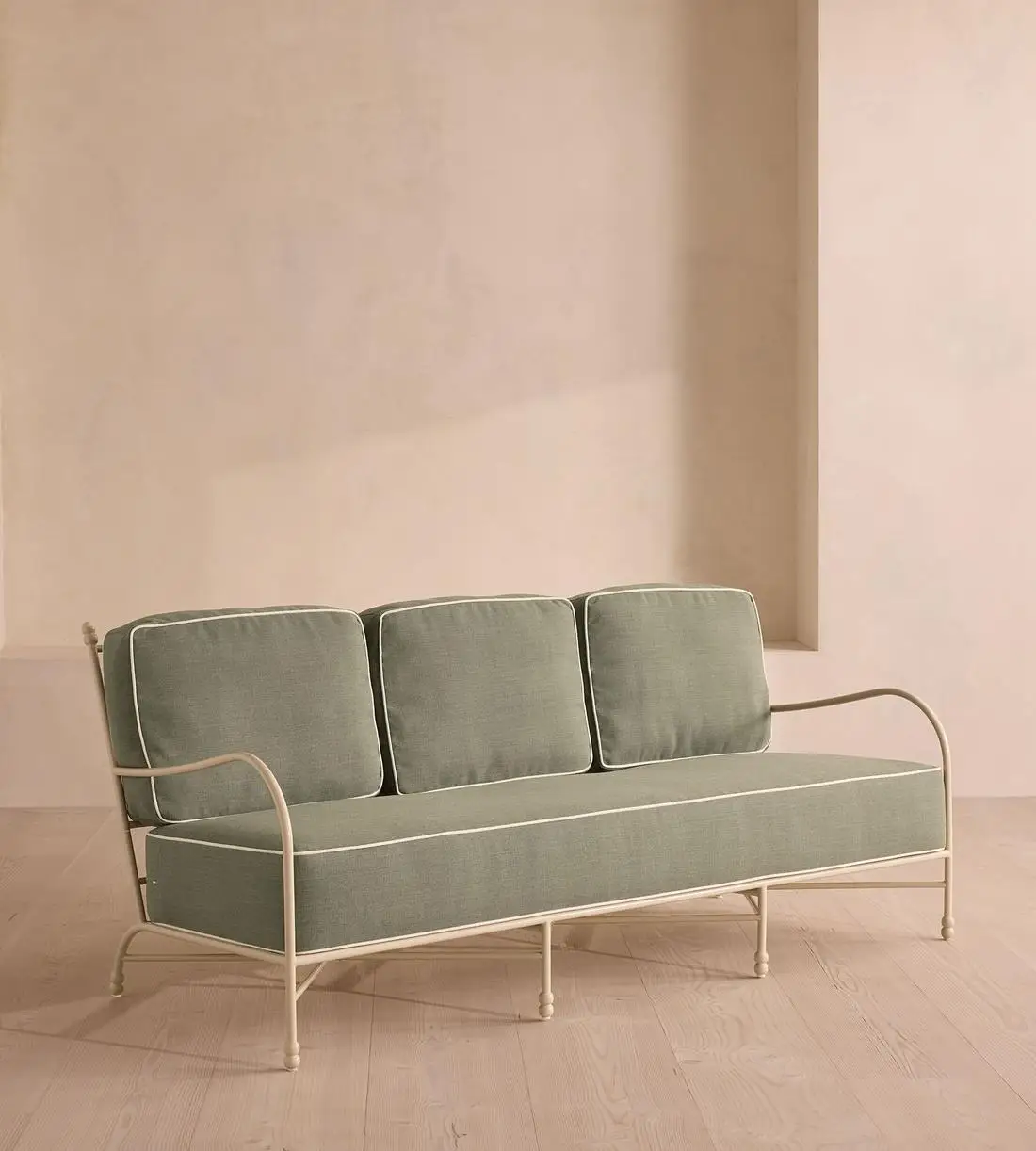 

Modern Luxury Three-Seat Aluminum Garden Sofa Set For Home Hotel Or Leisure For Outdoor Living Room Or Courtyard