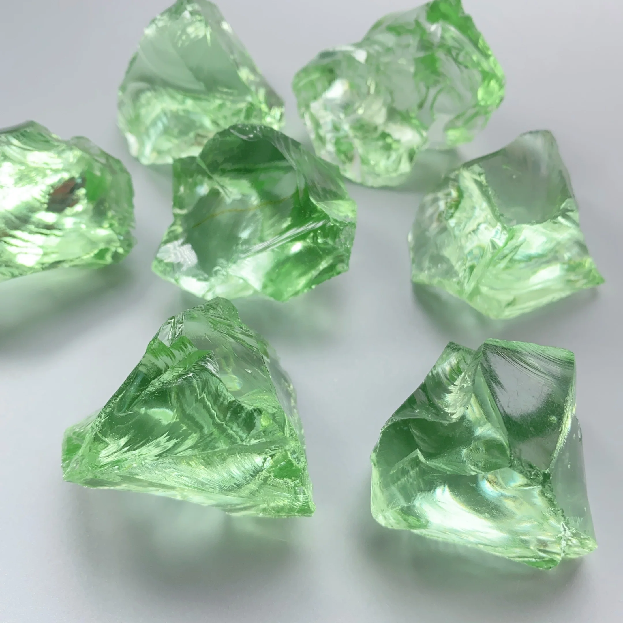 40g/100g/200g Light green smelted quartz Crystal, Light green glass raw stone, can be used for interior decoration aromatherapy