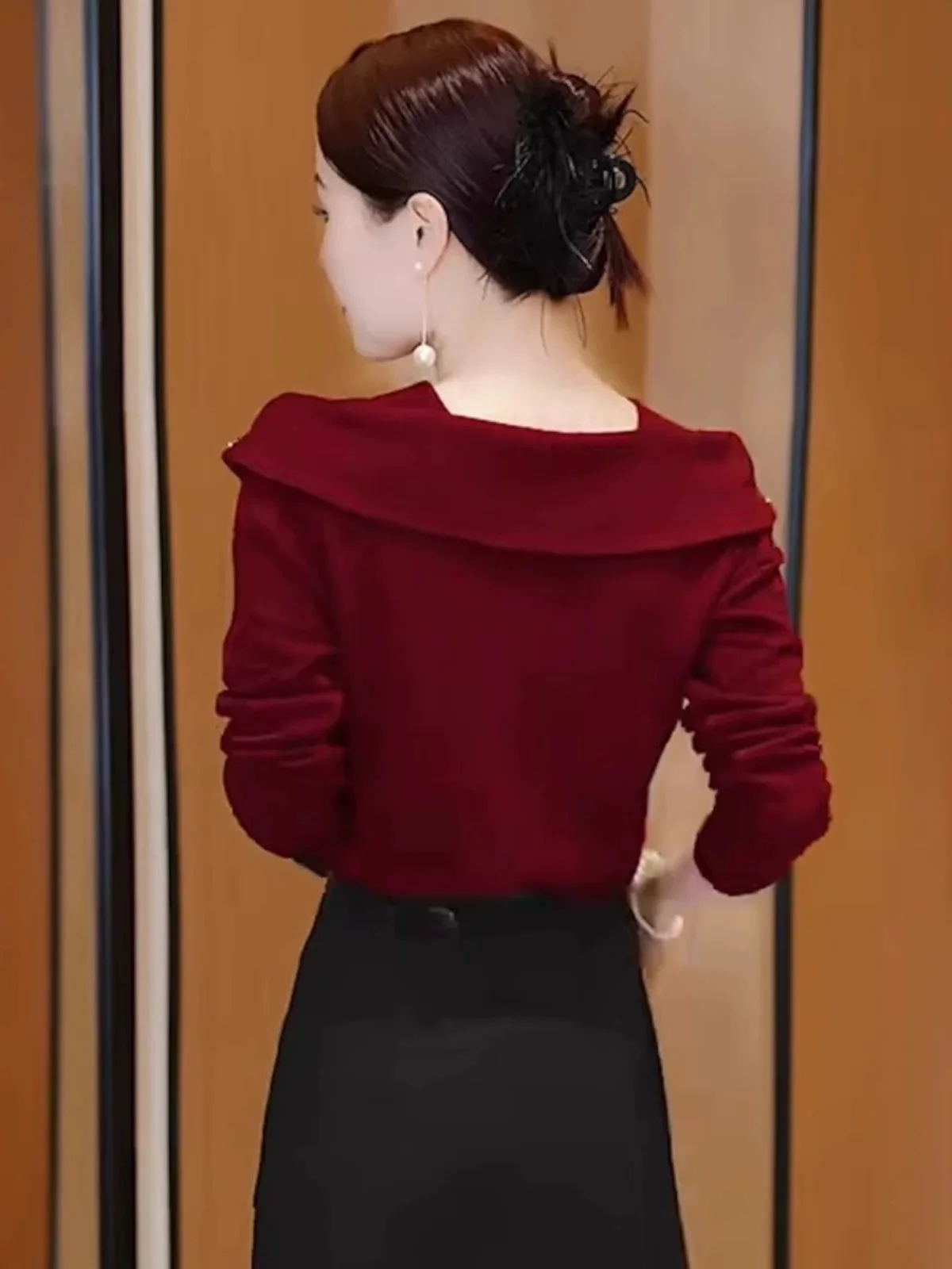 

Faionable Beaded Square Collar Color Slimming Top Women's Autumn New Sle Versatile Mommy's Wear Base irt