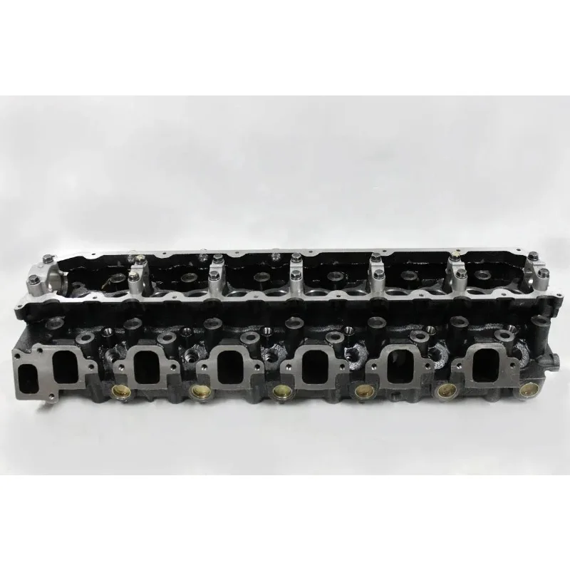 Auto Parts for Toyota 1HZ 4.2L Inline Six diesel Engine 11101-17010 Bare Cylinder Head