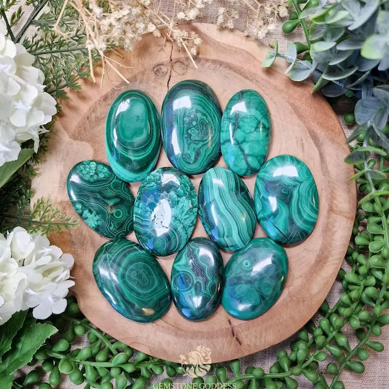 Natural Malachite Palm Stone Hand Polished Oval Worry Stone Green Crystal Anxiety Relief Pocket Stone Decor Gift