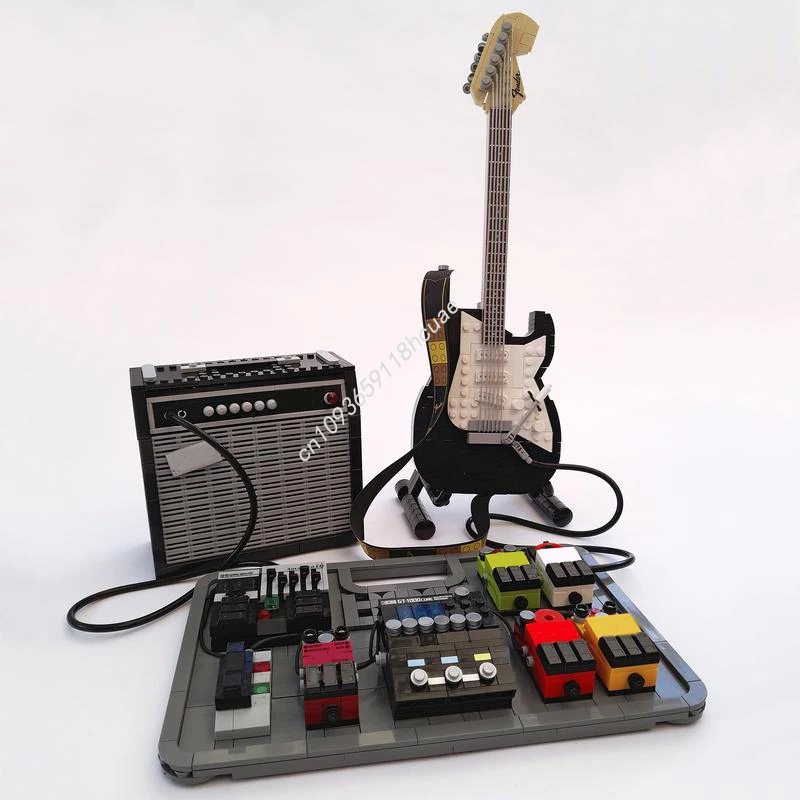 

605pcs MOC BOSS BCB-90X Effects Pedalboard Building Blocks Christmas Gift Top Choice for Kids Who Love Creativity