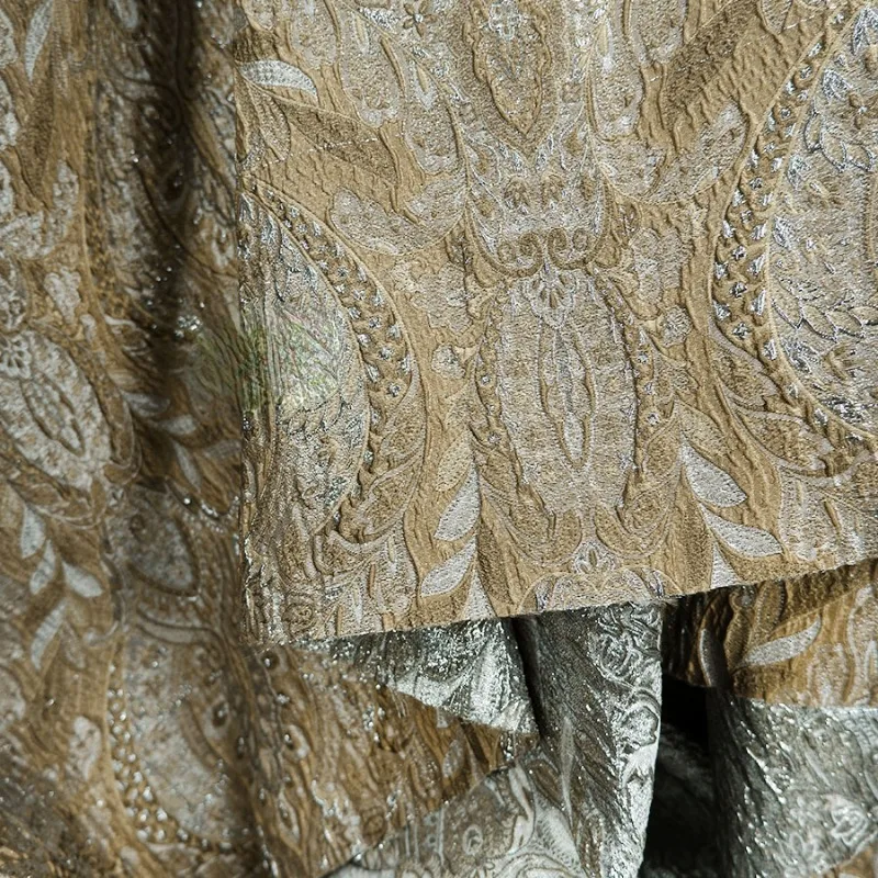 Resplendent Palace Style European Bright Silk Blend Three-dimensional Texture Embossed Jacquard Fabric Jacket Designer Fabric