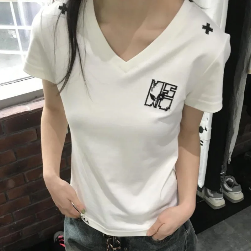 

Korean Y2K Brand Embroidery T-shirts Slim Fit Pure Cotton V-neck Short Sleeve Summer Tops Sexy Sweet Young Women Hip Hop Punk