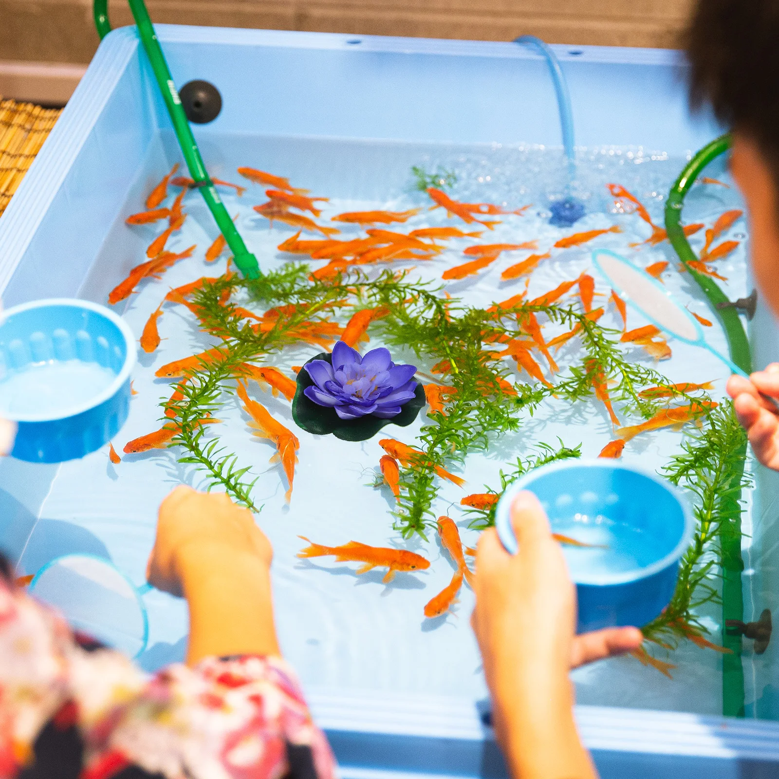 

12pcs Lotus Decoration: Realistic Floating Water Lily For Pool Pond Fountain Aquarium Fake Plants Garden Decor Artificial