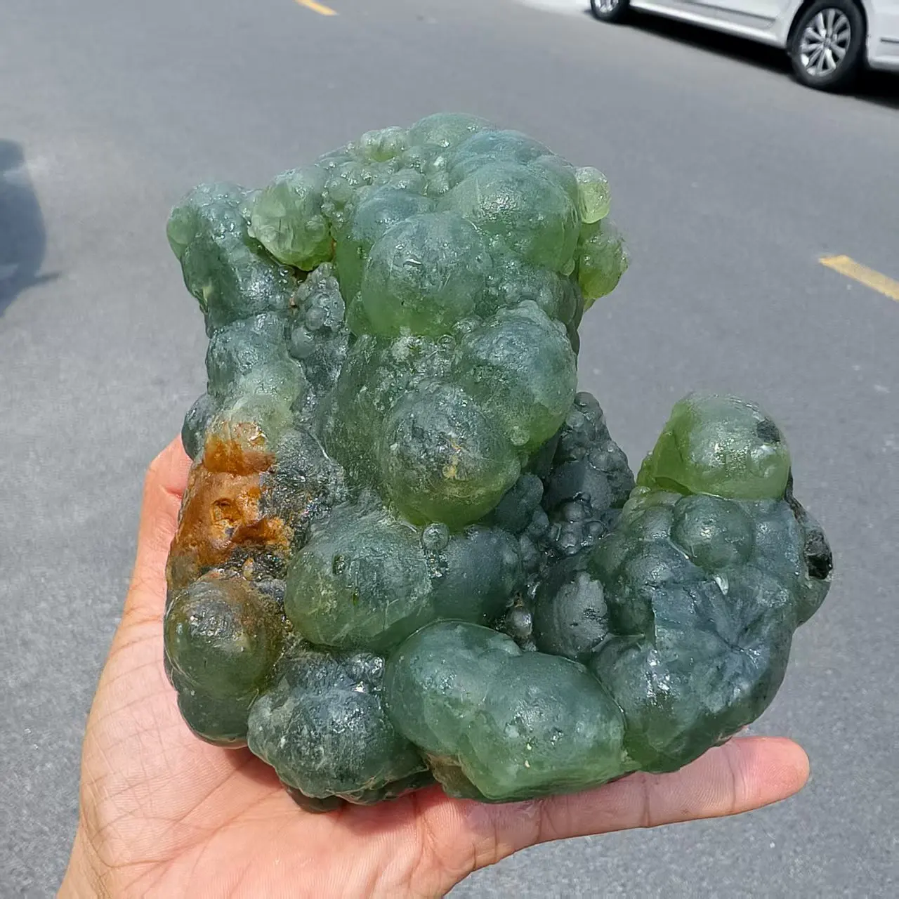 

Natural Green Chalcedony Grape Agate Cluster, Quartz Crystal Green Agate Cluster, Mineral, Reiki, Healing Stone