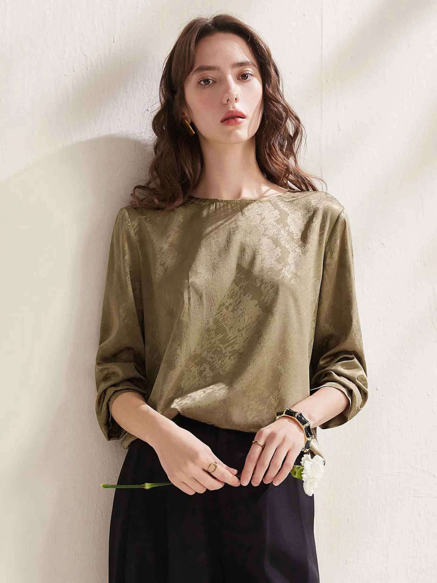 

Zhaojun Spring Summer New Heavyweight Silk Long Sleeve Women's Shirt Satin Surface Embroidery Luxury Lightweight Business Cas...