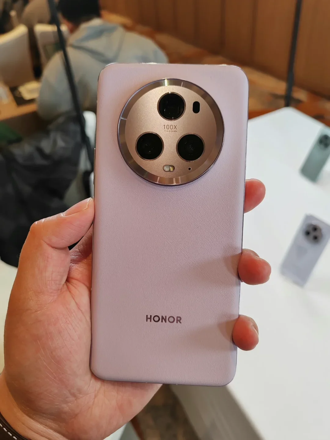 هاتف Honor Magic 5 Pro MagicOS NFC 6.81in 2848x1312px 5450mAh 50MP CPU Snapdragon8 Gen2 OTG هاتف ذكي مستعمل