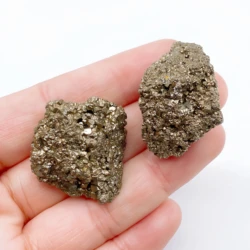 Wholesale Natural Peru Pyrite Ore Crystal Mineral Specimen Rock Raw Stone Pyrite Cube Cluster Energy Home Decoration