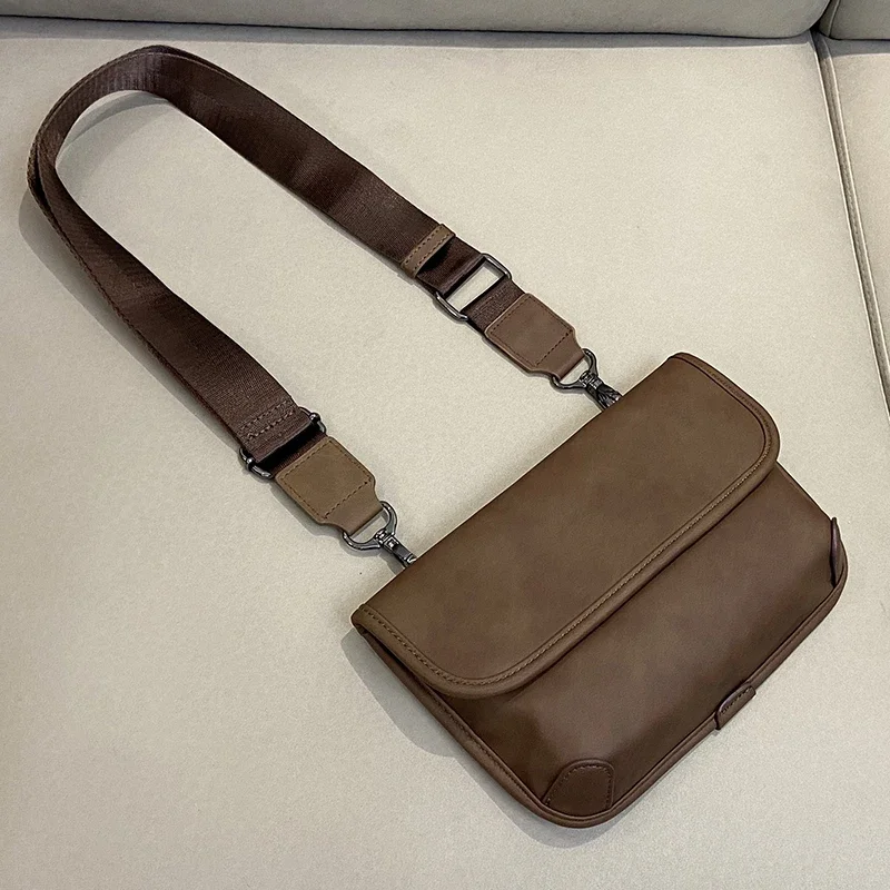 

Shoulder Bag for Men New Style British Style Stylish Crossbody Bag Simple Casual Small Bag Boys and Girls Purses and Handbags