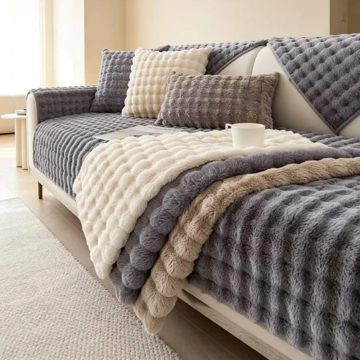 Thicken Solid Plush Immitation Fur Non-Slip Sofa Cover for Winter Living Room Couch Seat Decor Slipcover Pet Friendly Sofa Towel