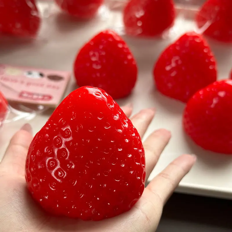 Shiny Single Strawberry Pinch Imitation Silicone Sticky Handmade Toys for Adults Children Decompression Food Play DIY Pinch Toys