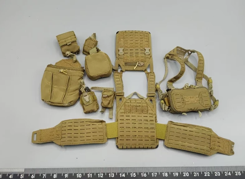 

ES 26060RB 1/6 Scale Soldier Chest Hanging Vest Set Model for 12'' Special Forces