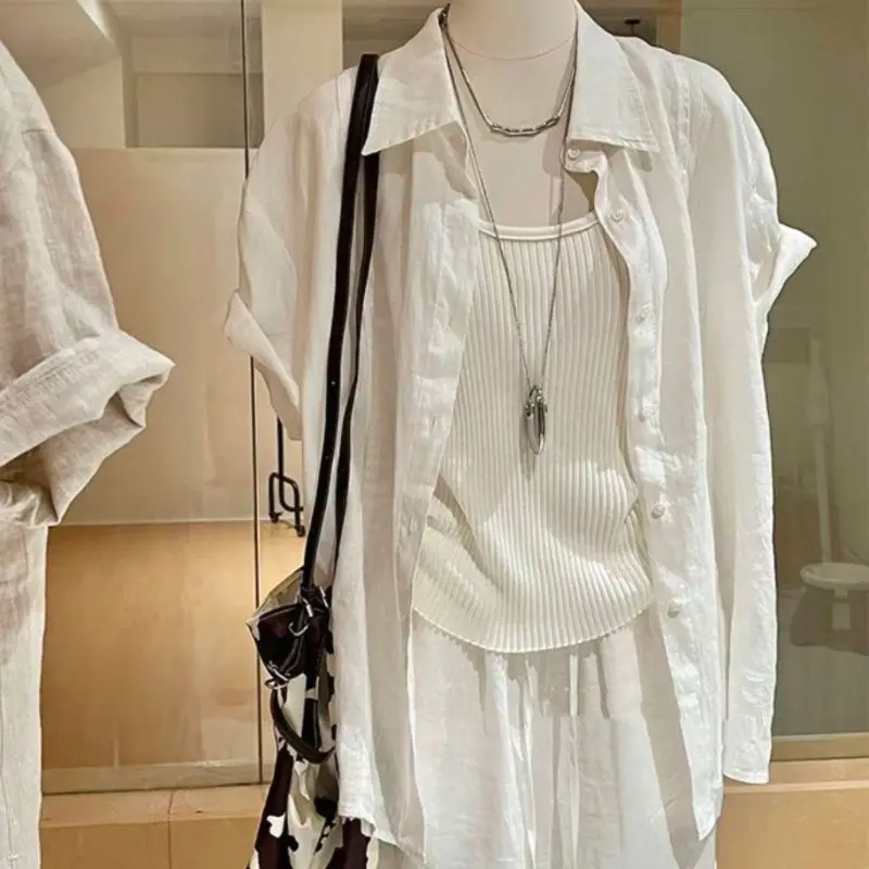 

Summer New White Linen Short Sleeve Shirt Women French Style Loose Relaxed High End Artistic Womens Tops Fashion Female Blouse