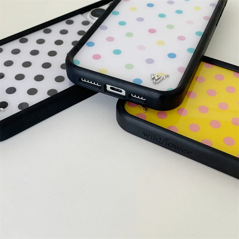 حافظة هاتف منقطة ملونة بسيطة لهاتف آيفون 16 برو 15 بلس 14 12 13 برو ماكس مع سلسلة من الخرز حافظات لطيفة على شكل زهرة برية Funda