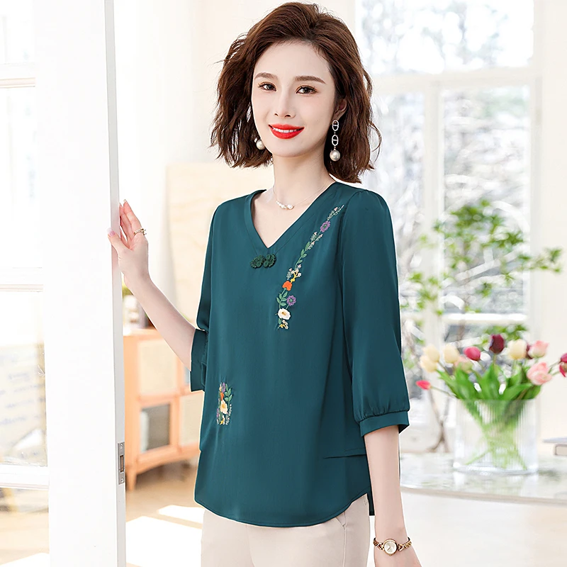 Flower Embroidered Blouse Knitted Button Short Sleeve Shirt Plus Size Top 2024 Summer Minimalist Shirt Half Open New Casual Top