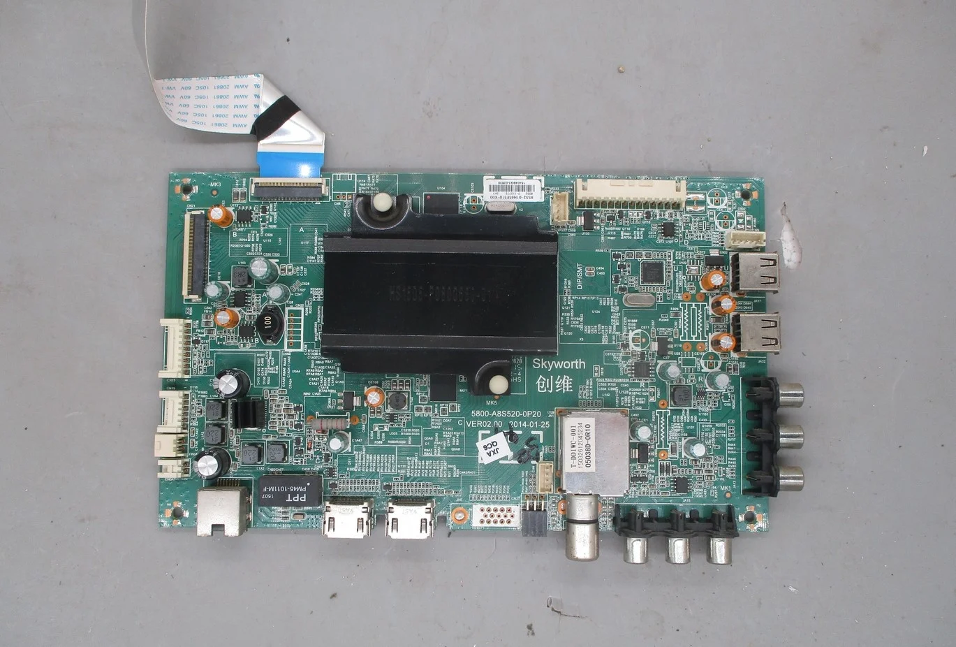 

Disassemble for Skyworth 65e510e Mainboard 5800-a8s520-0p20 Screen Rel650f0 (qds-000)