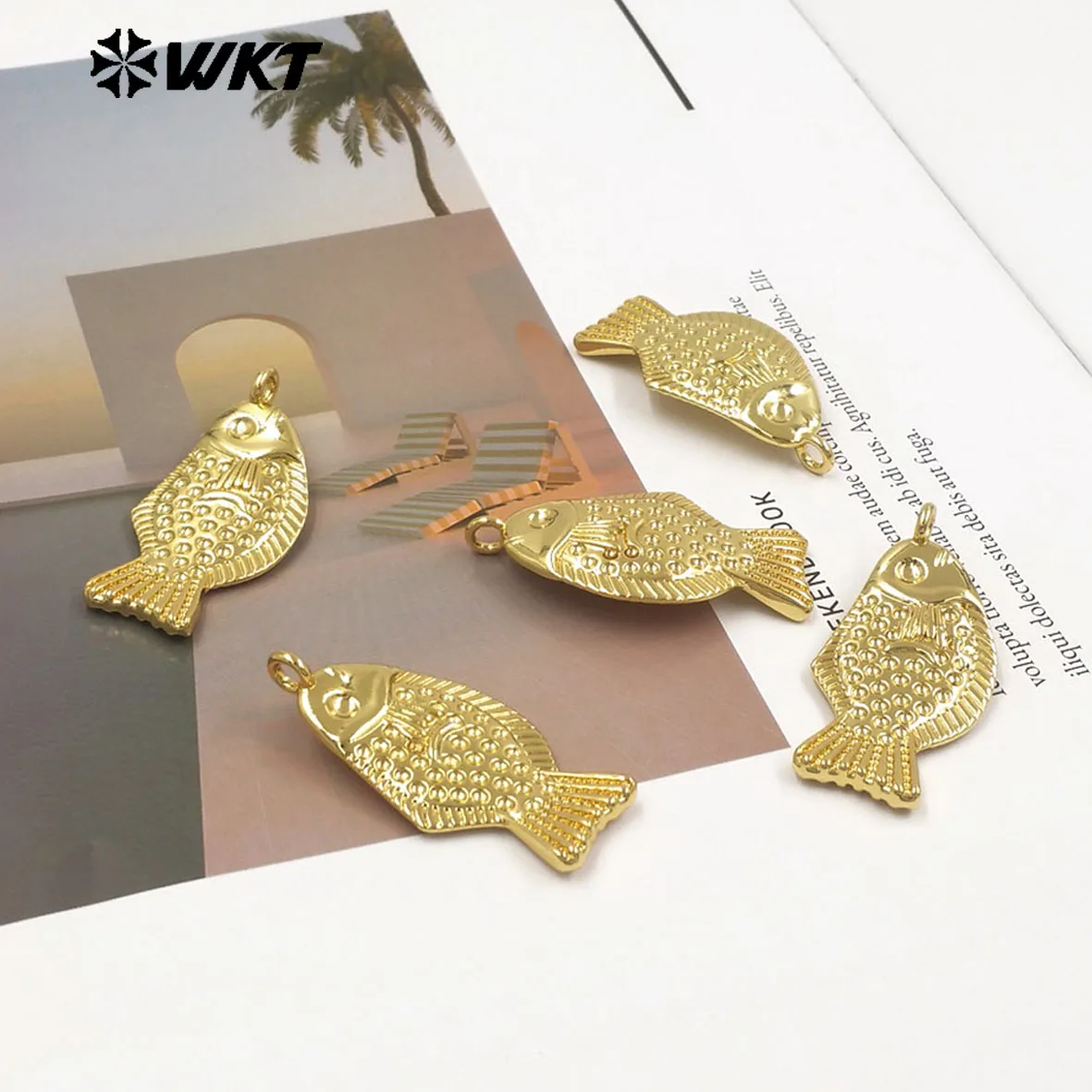 WT-P2115 High Quality 18K Gold Electroplated Yellow Brass Fish Metal Pendant For Handmade Necklace Decorative Findings