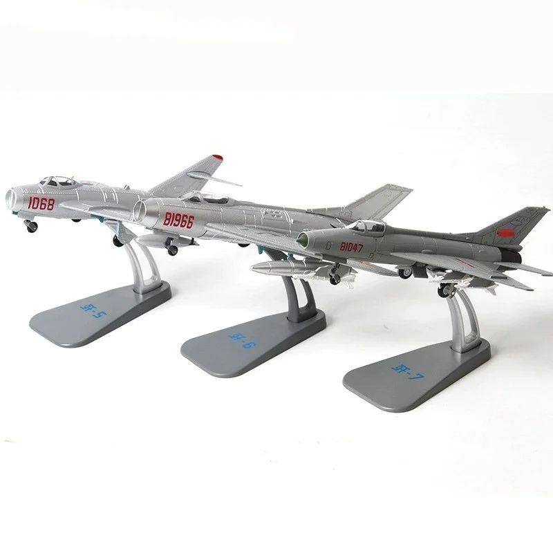 

Металлические модели истребителей J-5/J-6/J-7: готовые статичные украшения, сувениры для военных конференций, коллекционные предметы