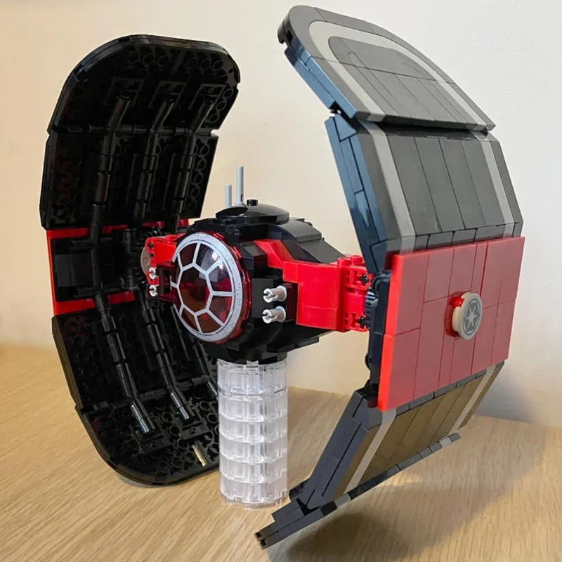 

NEW 605PCS Famous star battle Movie moc Tied Advanced Fighter Model DIY creative ideas Child Toy Assembly Puzzle birthday Gift