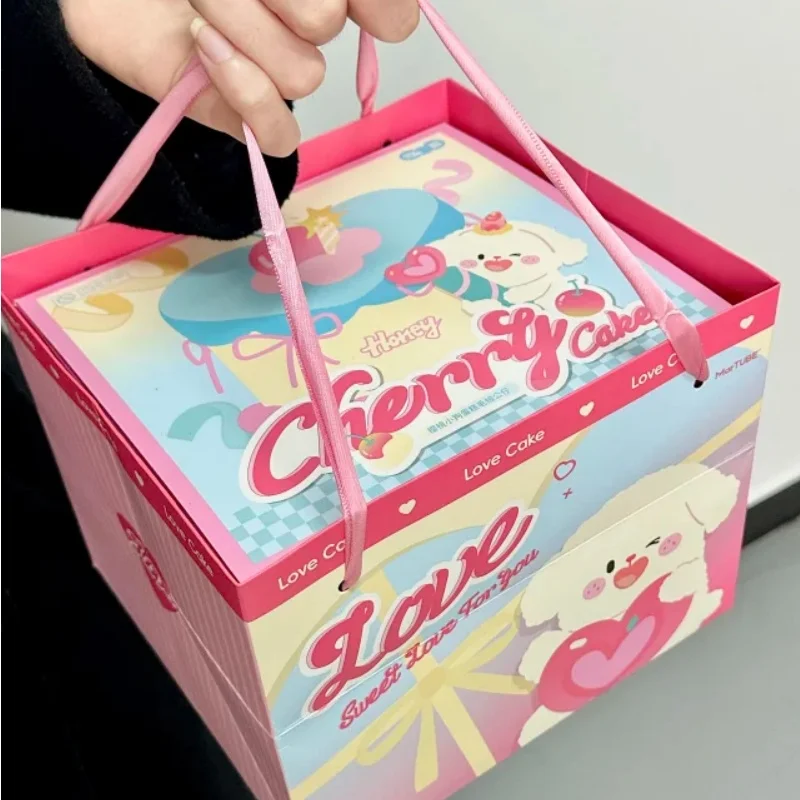 Boîte-cadeau de poupée de gâteau de chiot de cerise de 190mm pour des cadeaux d'anniversaire un cadeau de noël créatif pour les amies et les meilleurs amis