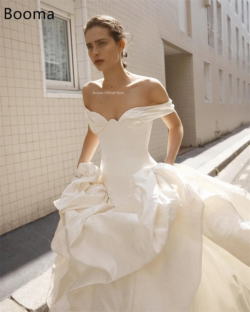 

Booma A-Line Off The Shoulder Ivory Wedding Dresses Simple Sleeveless Pleat Satin Long Elegant Brides Gown Custom Made 2025