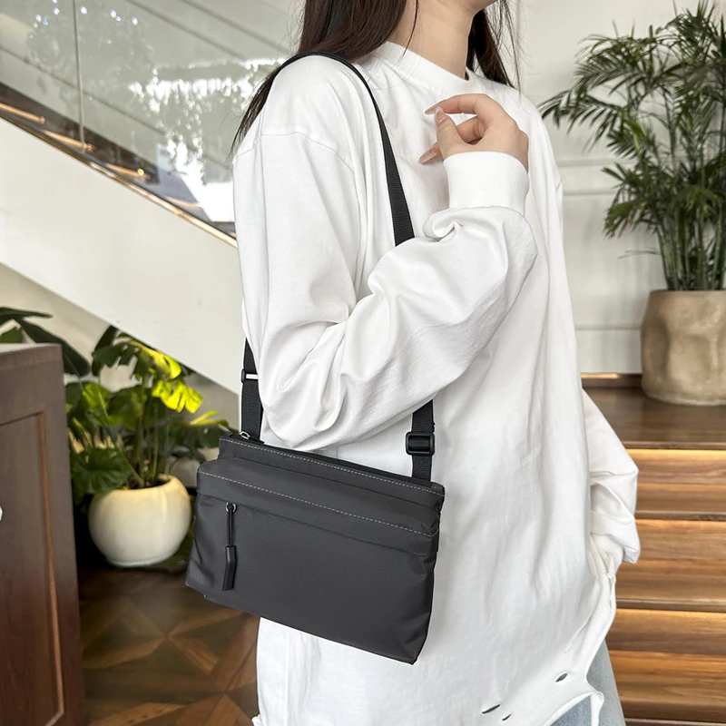 Mode Freizeit Nylon Umhängetasche Einfarbig Wasserdichte Cross-body Unisex Messenger Tasche für Männer Und Frauen – Detail 13