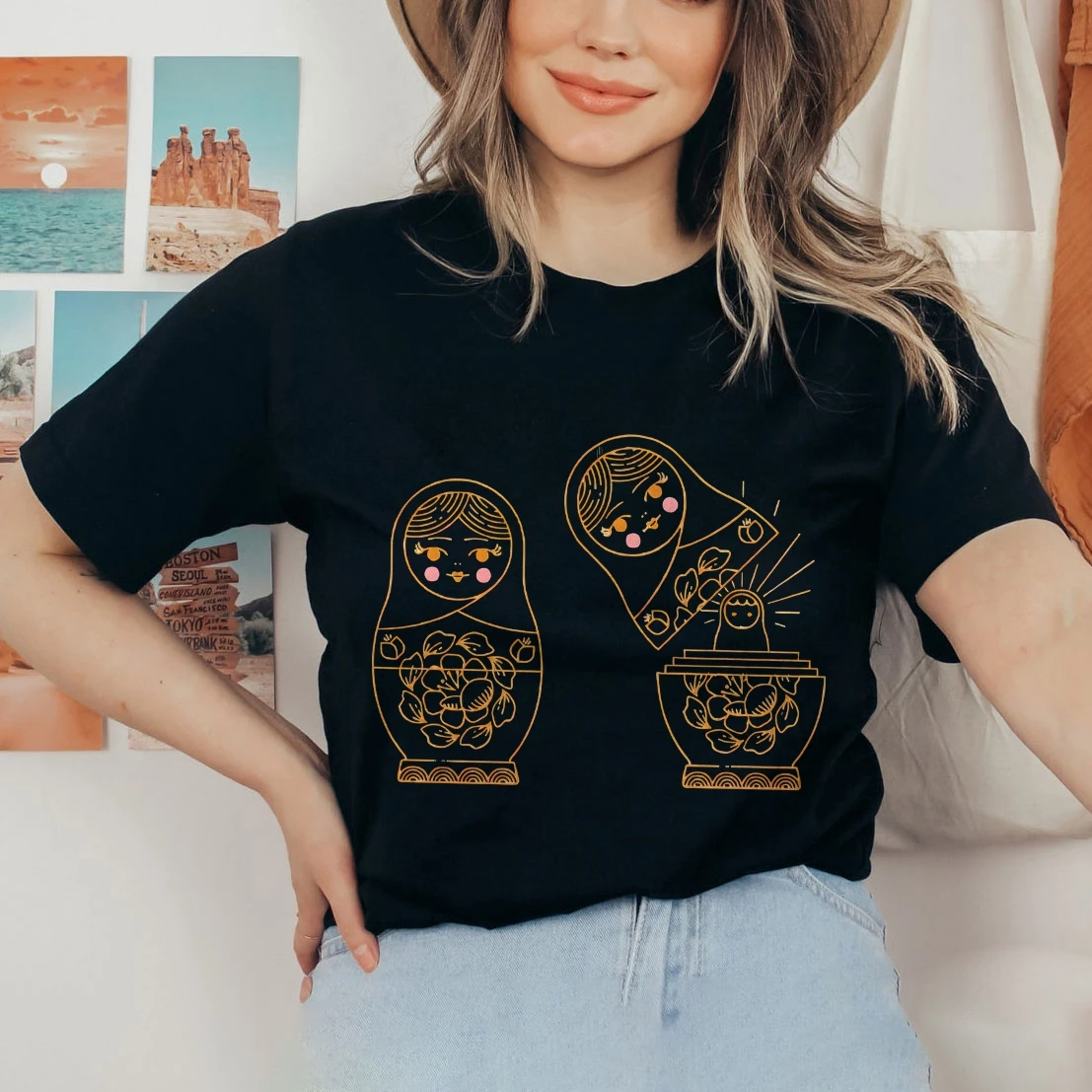 Y2K Grafisch T-shirt Goud Matryoshka T-shirt Premium Katoen Hoge kwaliteit Oversize Kleurrijk T-shirt Sierlijke popprint Kunstzinnige Y2K-stijl