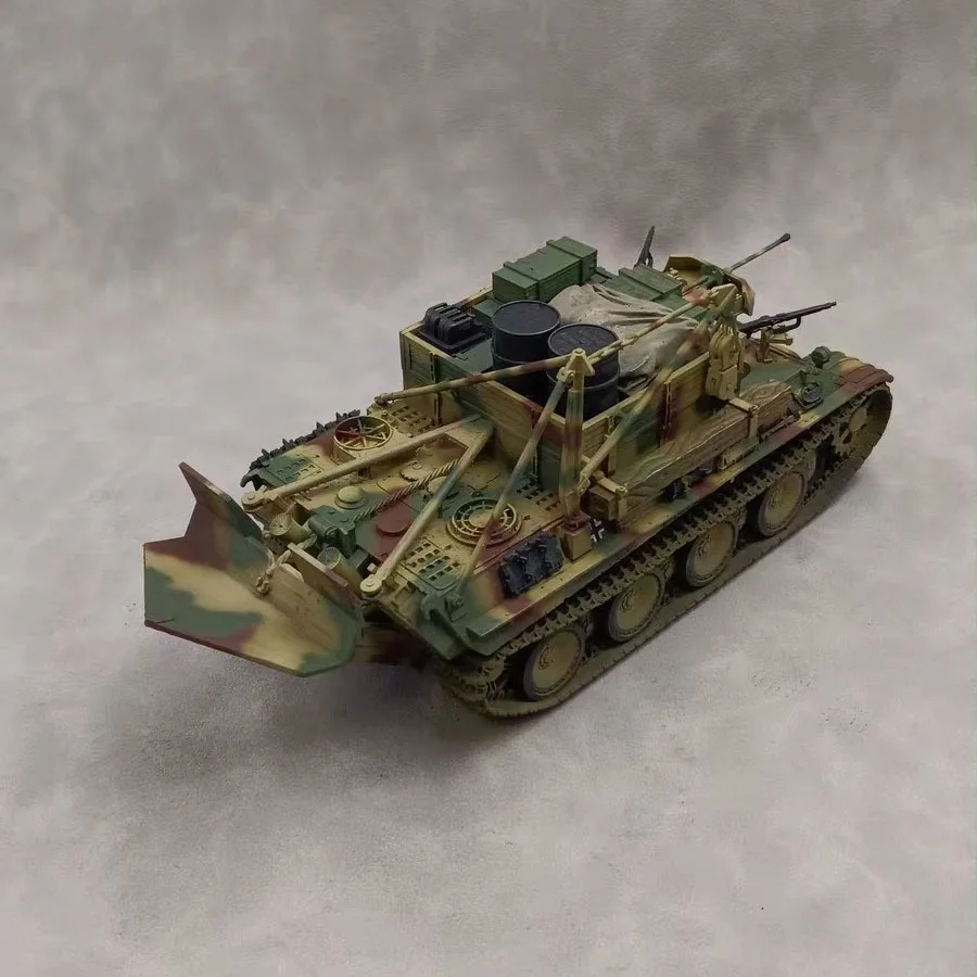 1/35 Leopard tank repair vehicle with a full set of parts  , SLA printing hand-colored finished model decorative ornament