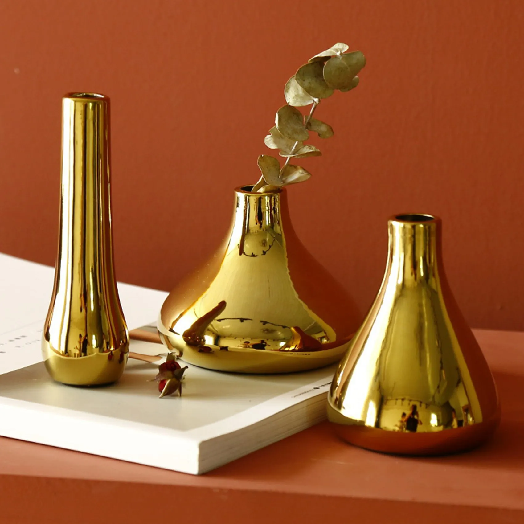 Nordic Home Office Desktop Decoration Luxury Vases Plated Gold Vase Dried Flower Vase Ceramic Vase Modern Mini Vase A