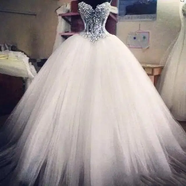 Vestido de novia con cuentas de encaje y perlas, vestido de baile, corsé de corazón, longitud hasta el suelo, hecho a medida