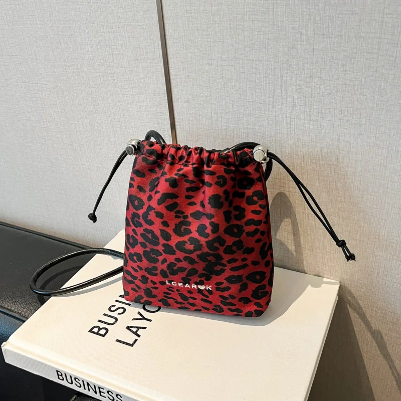 

Новая сумка на шнурке с леопардовым принтом — универсальная и модная сумка через плечо в стиле ведра с ретро-дизайном через плечо