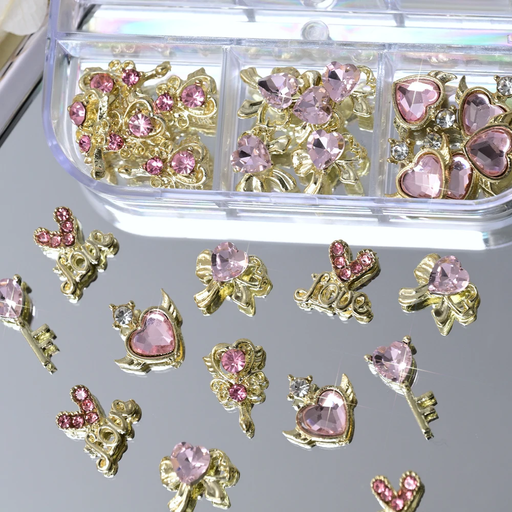 30 Stück 3D Rosa Herz Strasssteine Nageldekoration Valentinstag Nagelcharms 'Liebe' Edelsteine für Acrylnägel DIY Nagelzubehör