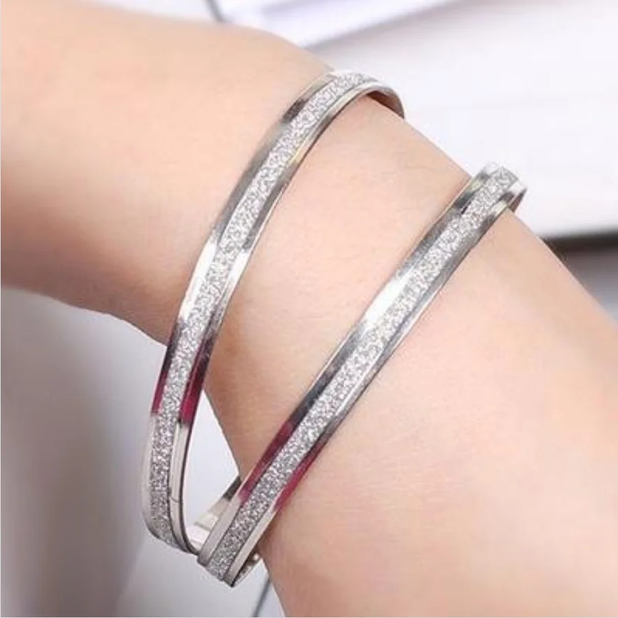 2pcs/set Korean Fashion Knot Heart Bracelet Bangle Girl Fashion Jewelry Alloy Round Pendant Chain & Link Bracelets for Women