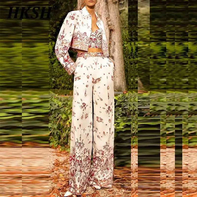

HKSH 2025 Early Spring New Women's Tide Streetwear Under Sea World Printed Tank Top Short Coat Suit Pants Three Piece Set HK3731