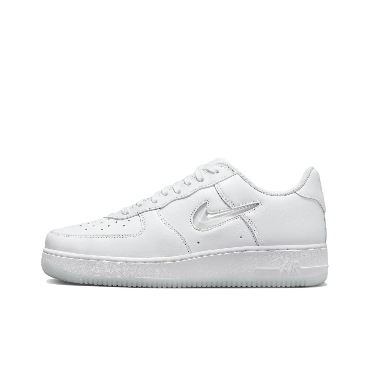 

Nike Air Force 1 Low 07 Retro 'Цвет месяца Jewel Swoosh Triple White' FN5924-100