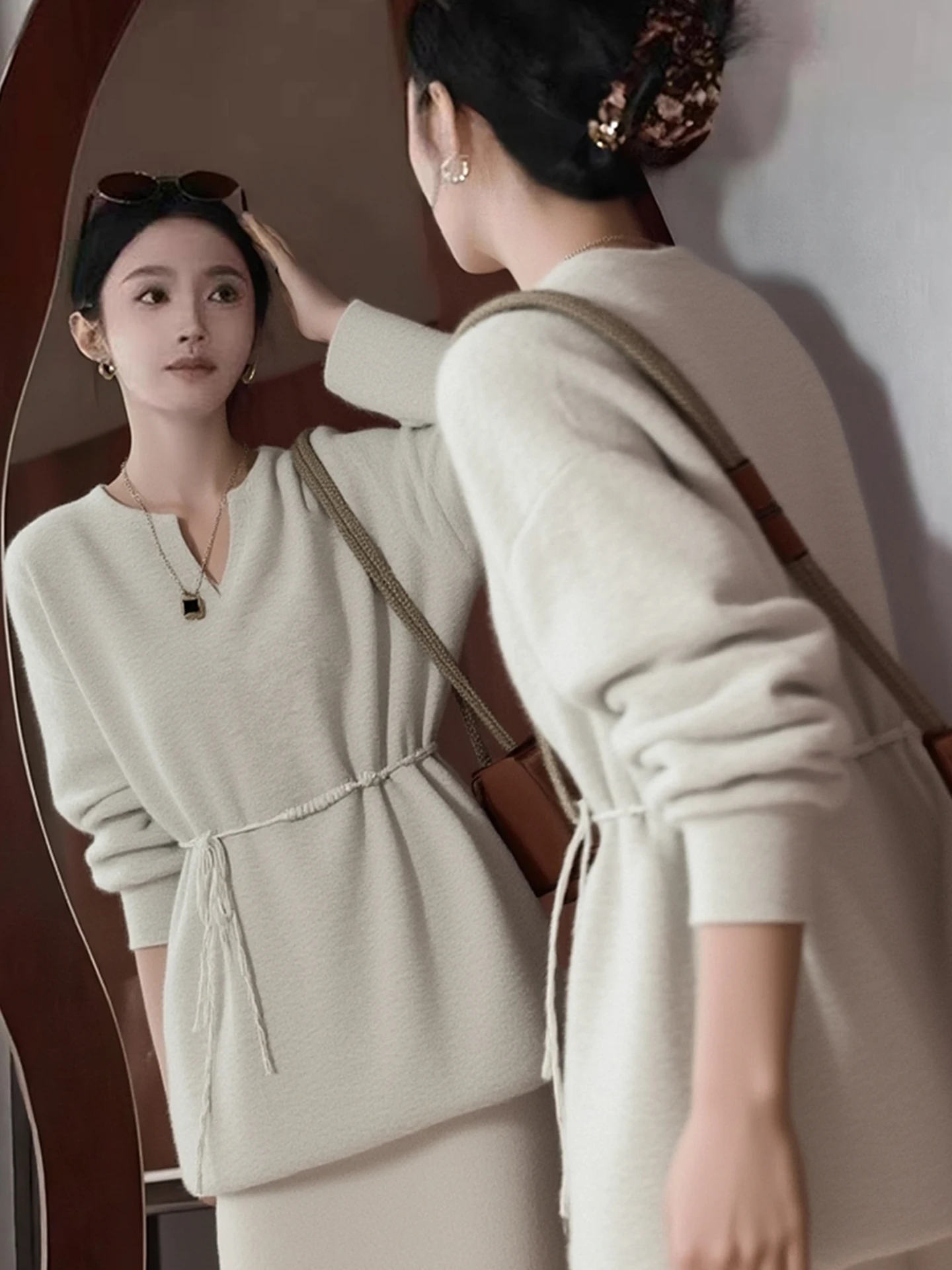 

Ladies' Faionable Long Sve Camere Knitwear Belted Waist Design Warm Winter Sweater Simple Sli Korean Sle Top