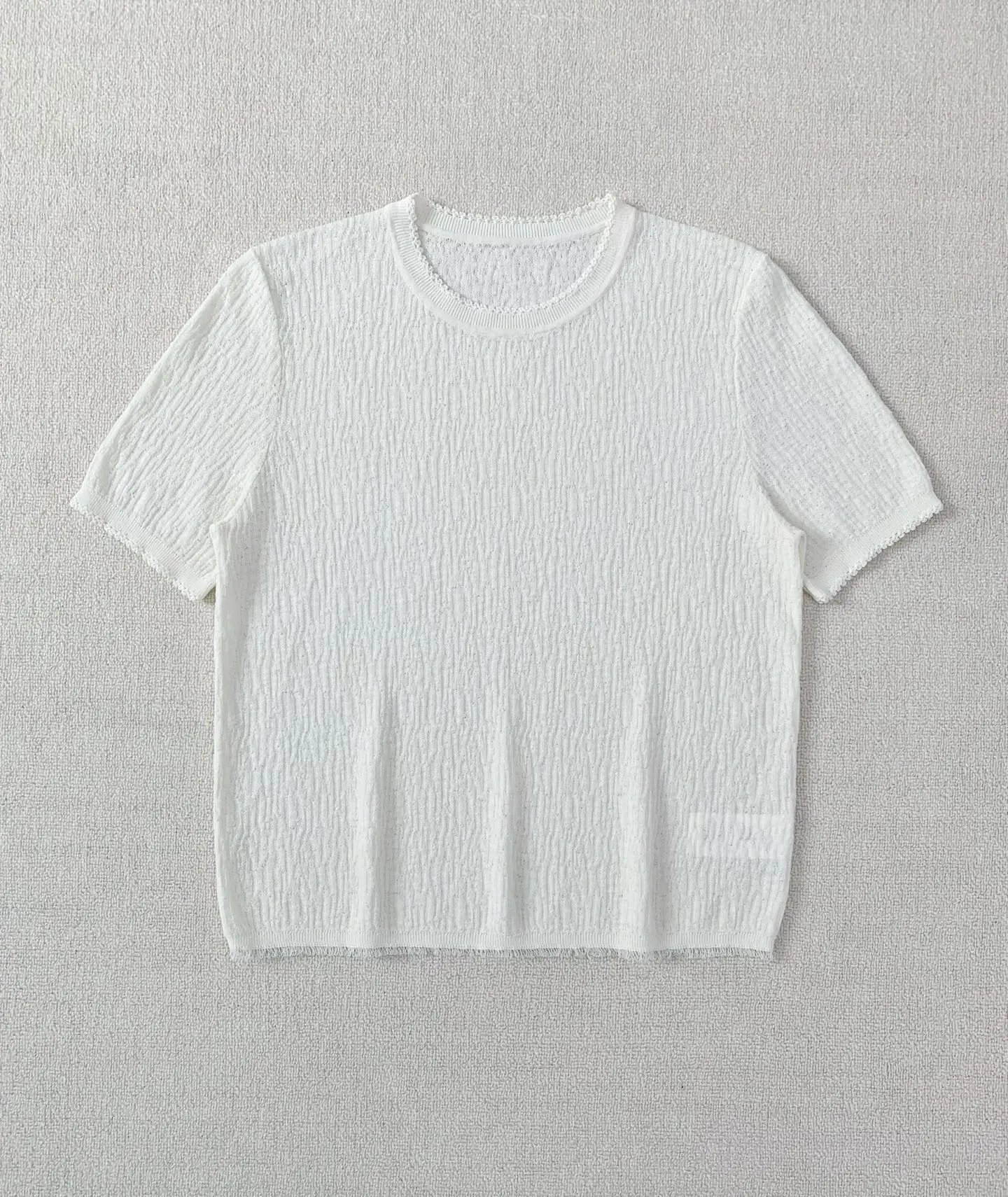 

2026 Summer New Arrival: High-Quality Cotton-Blend Lightweight Knit Top — Women's Short-Sleeve Crew Neck